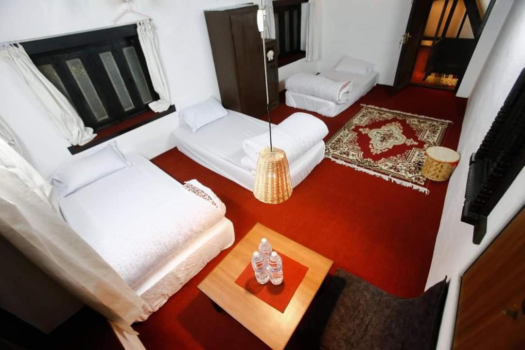Traditional Newari Homestay Lalitpur Exteriör bild